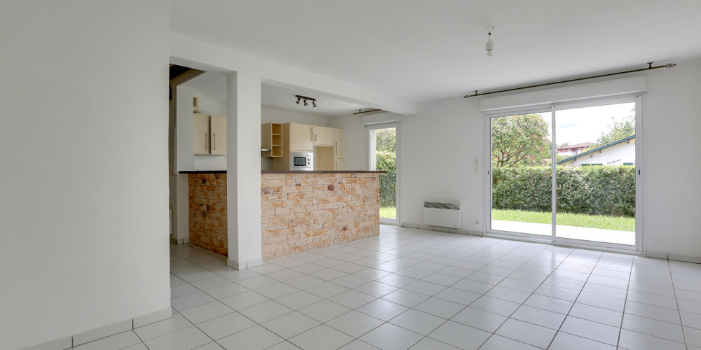 maison à CAMBO LES BAINS (64250)